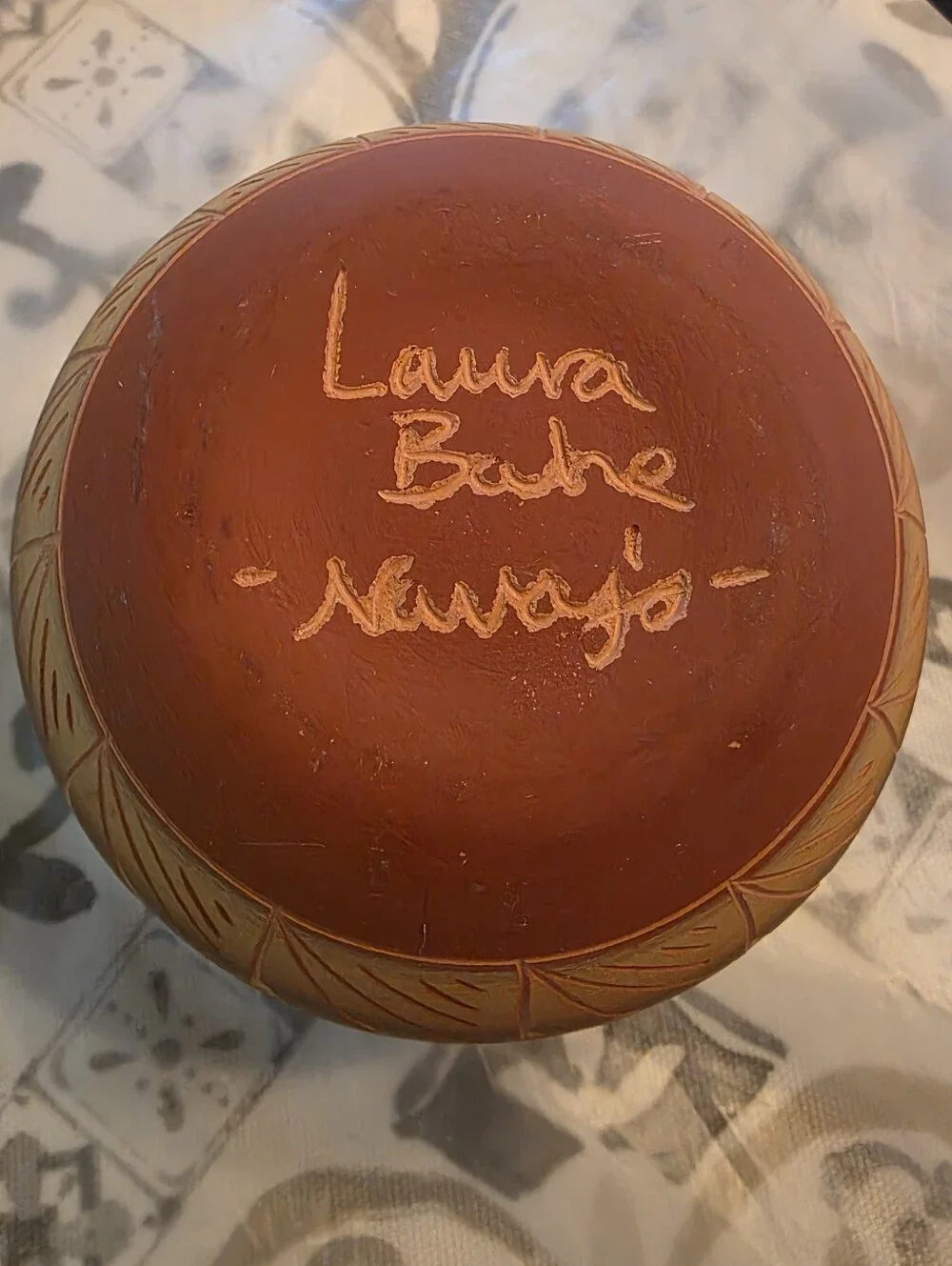 Authentic Laura Bahe Navajo Hand-Etched Pottery Vessel Southwest Art